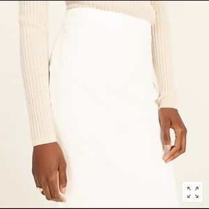 (2) LULU’S Pencil skirts. XS-0